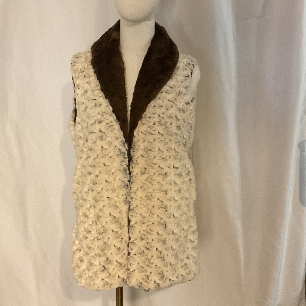 Pandemonium Millinery faux fur reversible vest Rosebud & chocolate size S